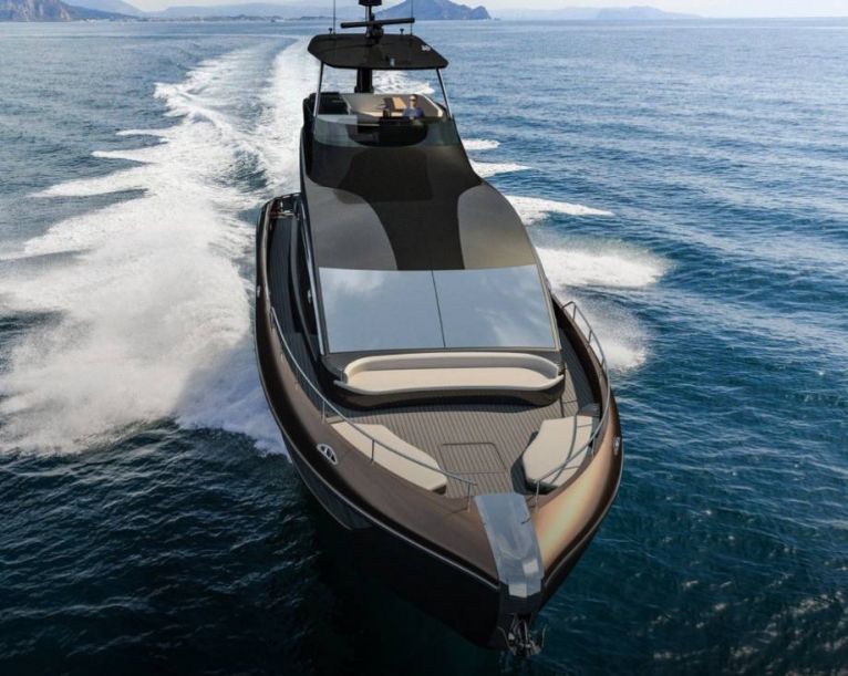 LY 650 Yacht by Lexus