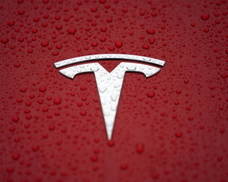 Tesla to reduce solar panel prices by up to 38 percent: NYT