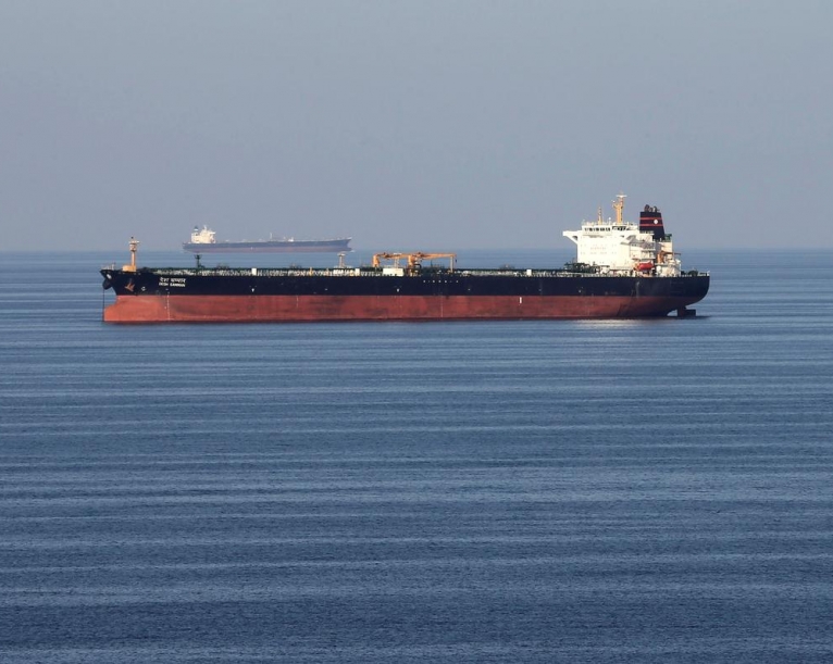 $1 billion of Iranian crude sits at China's Dalian port